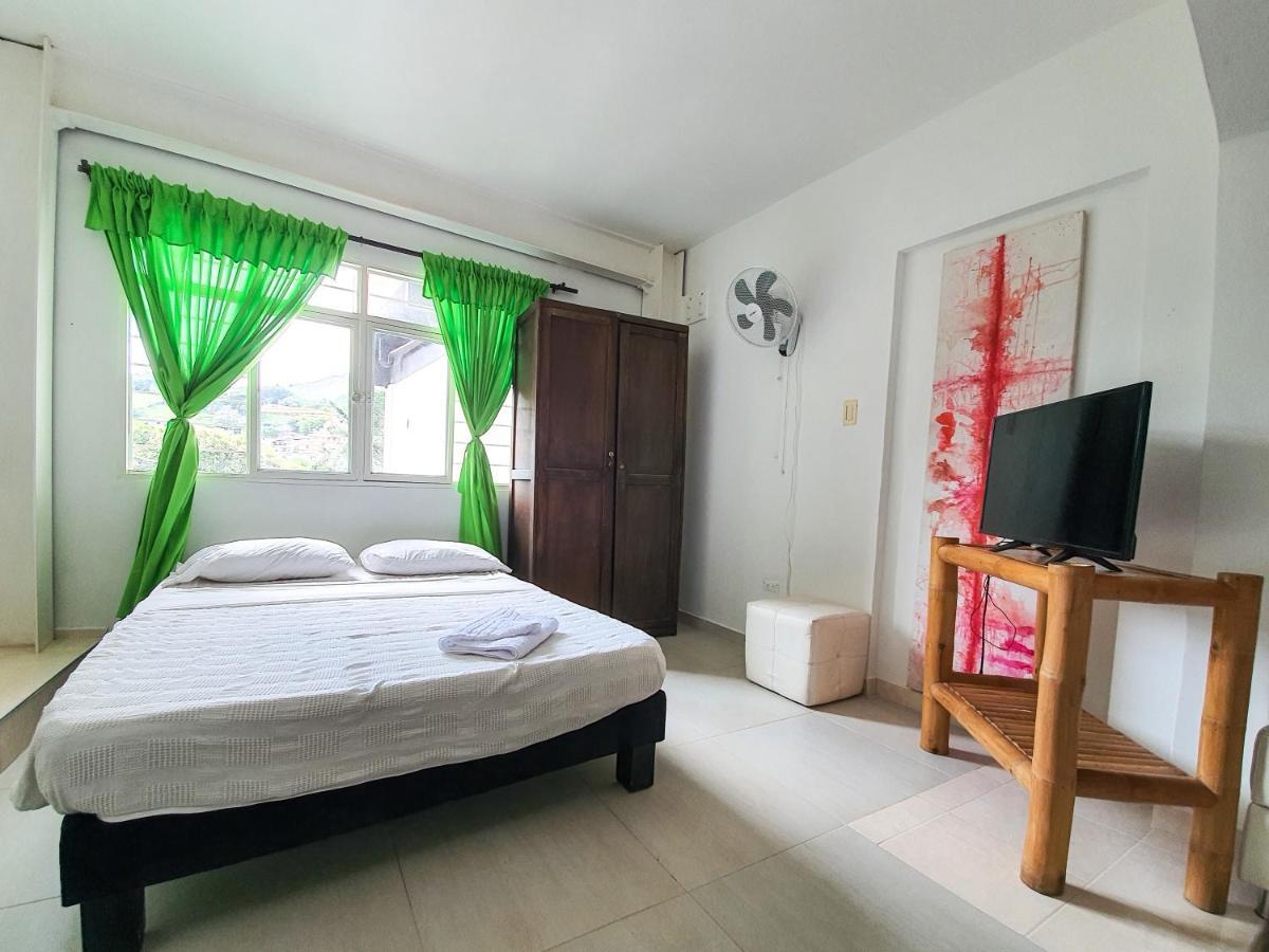Hostal La Mercedes Street 卡利 外观 照片