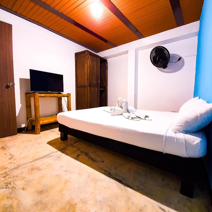 Hostal La Mercedes Street 卡利 外观 照片